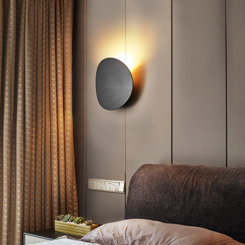 Hulda - Simple Bedside Lamp Round